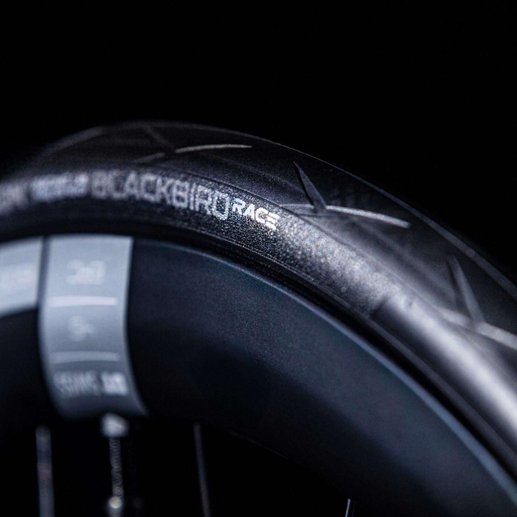 New Blackbird Race and All Season tyres - Hutchinson Cycling